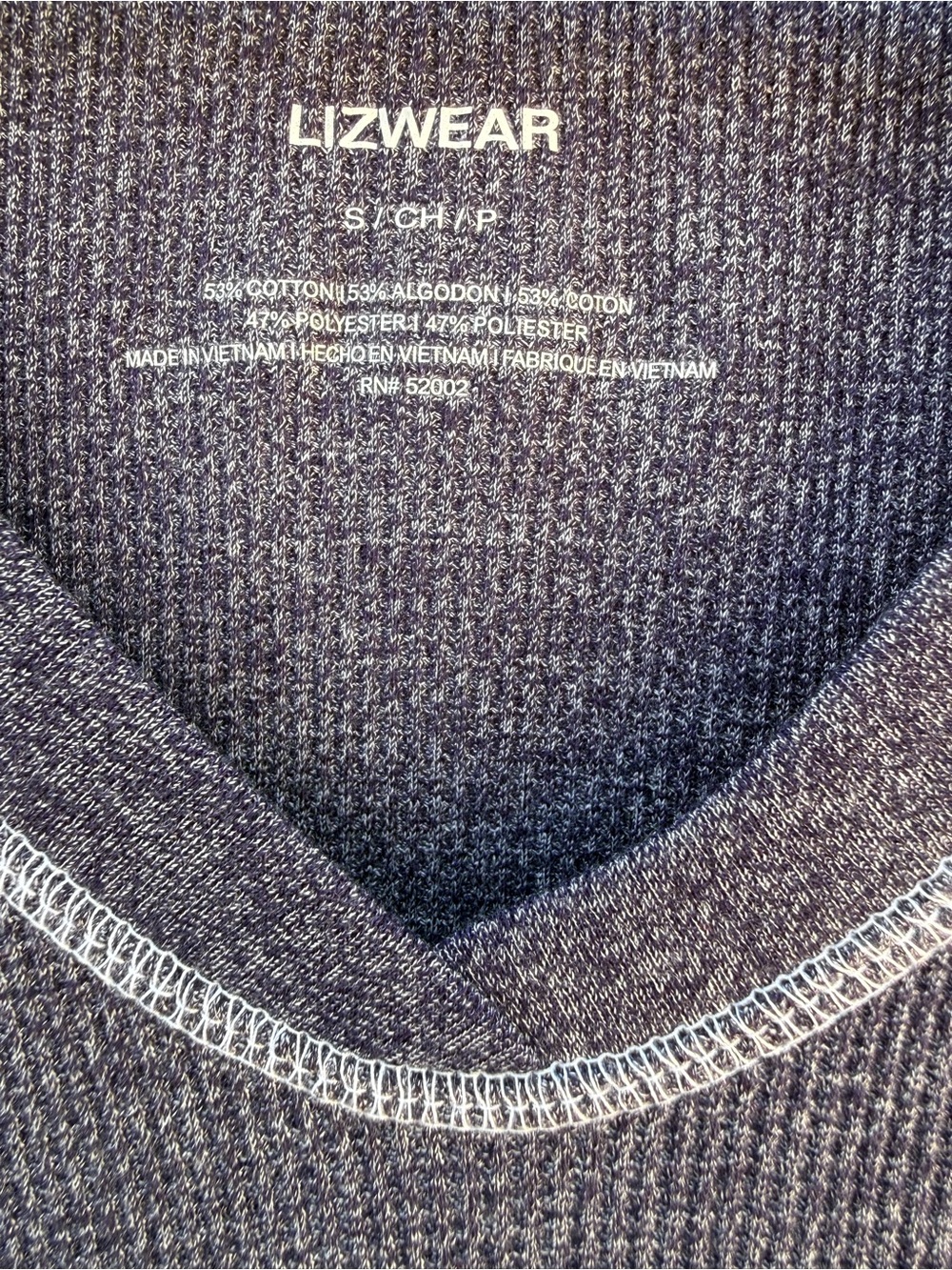 Liz Claiborne LIZWEAR Heathered Blue Knit V-Neck Top with Pocket, Small, NWOT - Picture 3 of 4